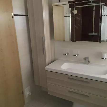 Strandhus Modern Retreat Hotel